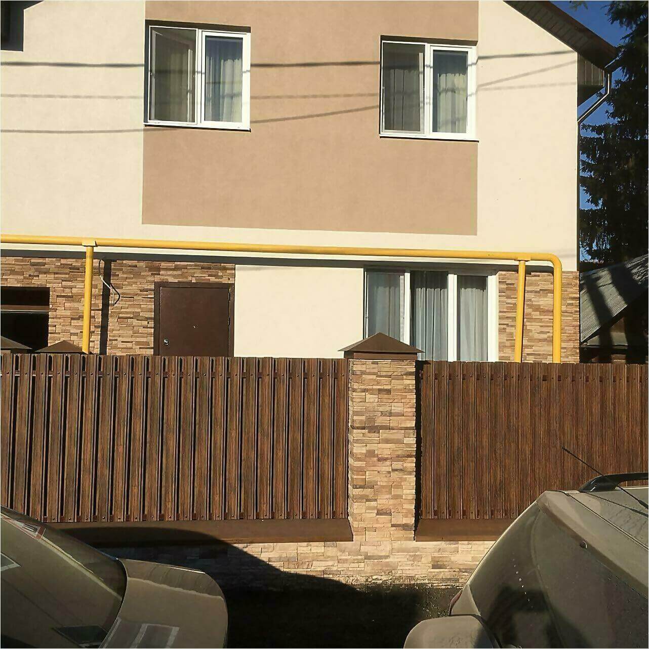 забор из штакетника 70м каштан фото1 в Екатеринбурге