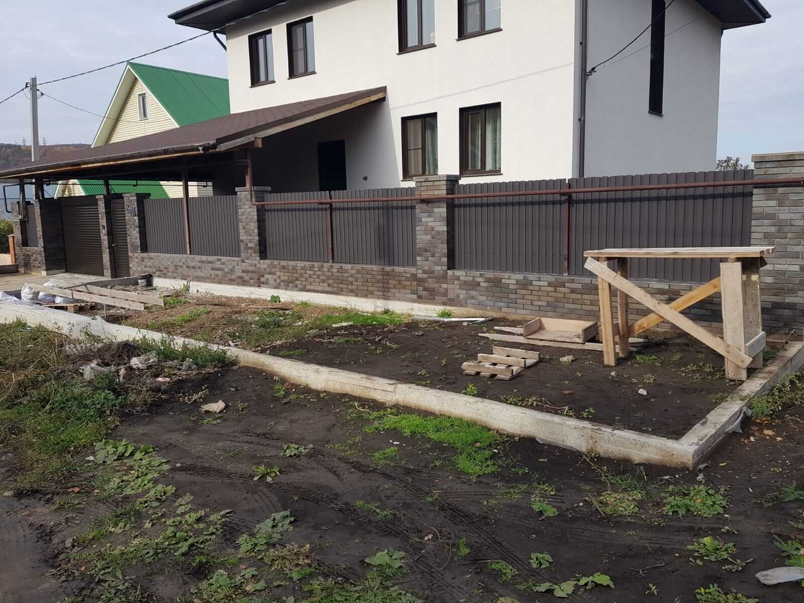 Забор из штакетника 15м RAL8019/8019 Темный Шоколад двусторонний МАТТЕ фото 1 в Екатеринбурге