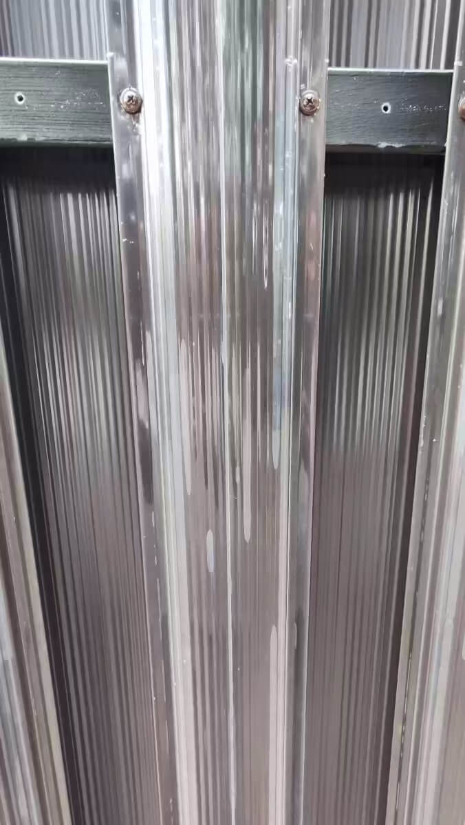 Забор из евроштакетника 22м RAL8019/8019 Темный Шоколад двусторонний фото 3 в Екатеринбурге