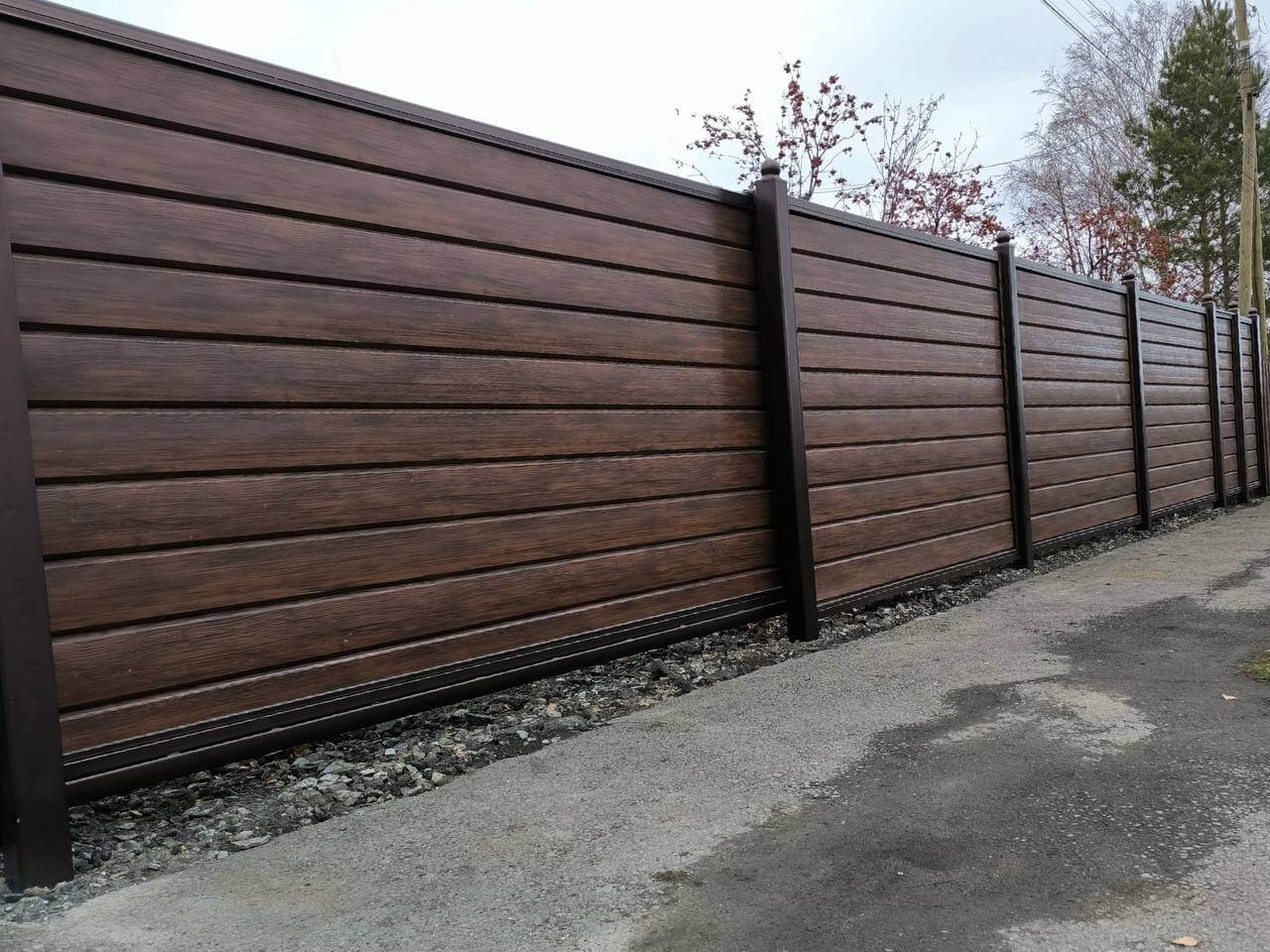 Забор из металлосайдинга Евро-Брус 46м Античное Дерево Принтек фото 5 в Екатеринбурге