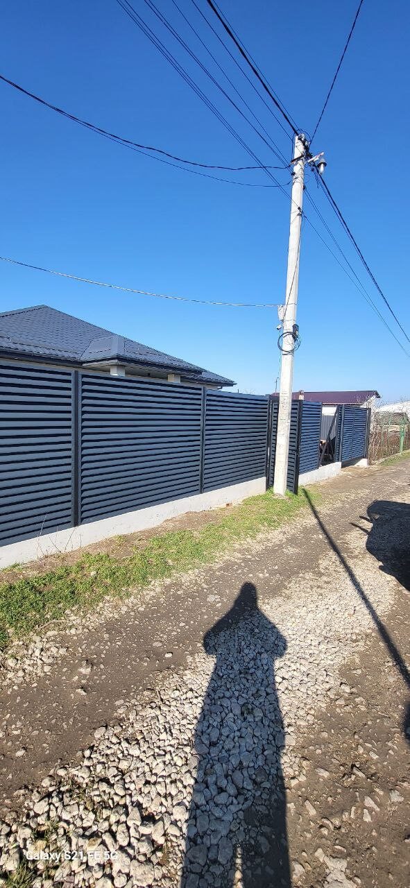 Забор из ламелей еврожалюзи 30м RAL7024/7024 Серый Графит двусторонний фото 1 в Екатеринбурге
