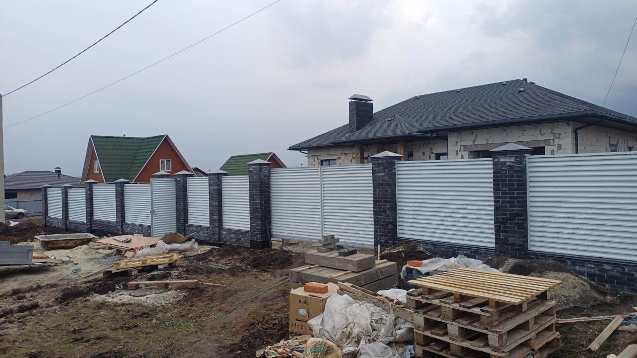Забор-жалюзи из ламелей ЭКО-Z 94м RAL9003/9003 Белый двусторонний фото 2 в Екатеринбурге