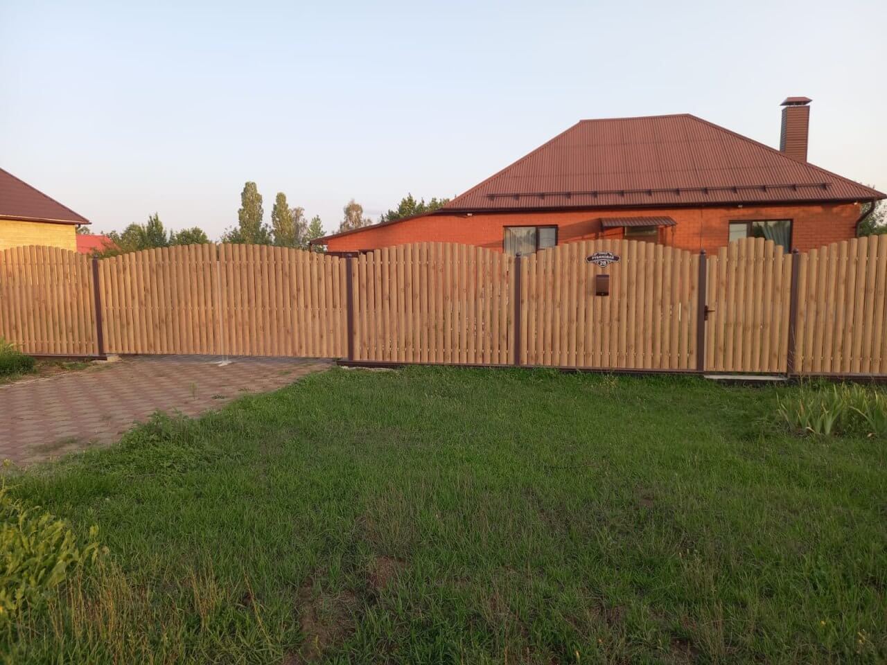 Забор из евроштакетника 24м Клен Светлый SteelArt фото 3 в Екатеринбурге