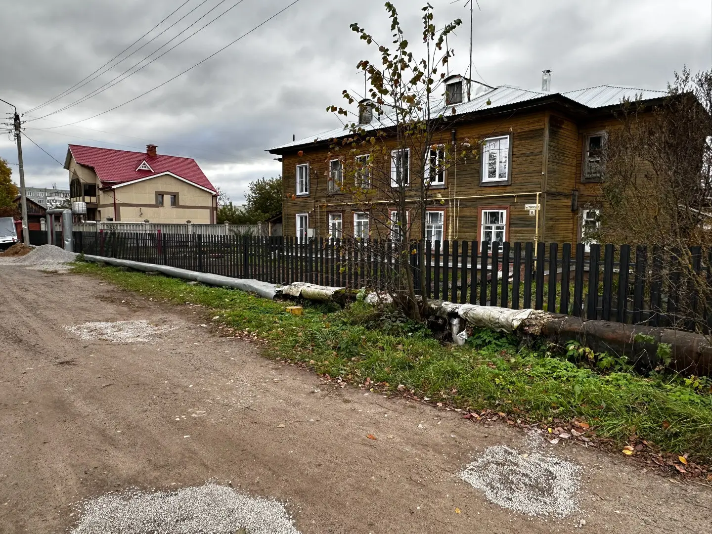 Забор из евроштакетника 63м Черное Дерево 3D Принтек фото 2 в Екатеринбурге